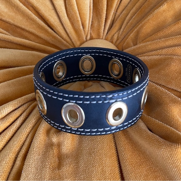 Coach Bangle Bracelet - Picture 5 of 6